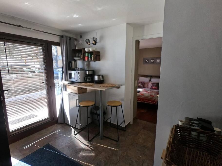 Petit Studio Cosy Сен-П'єрр-дель-Форкатс Екстер'єр фото