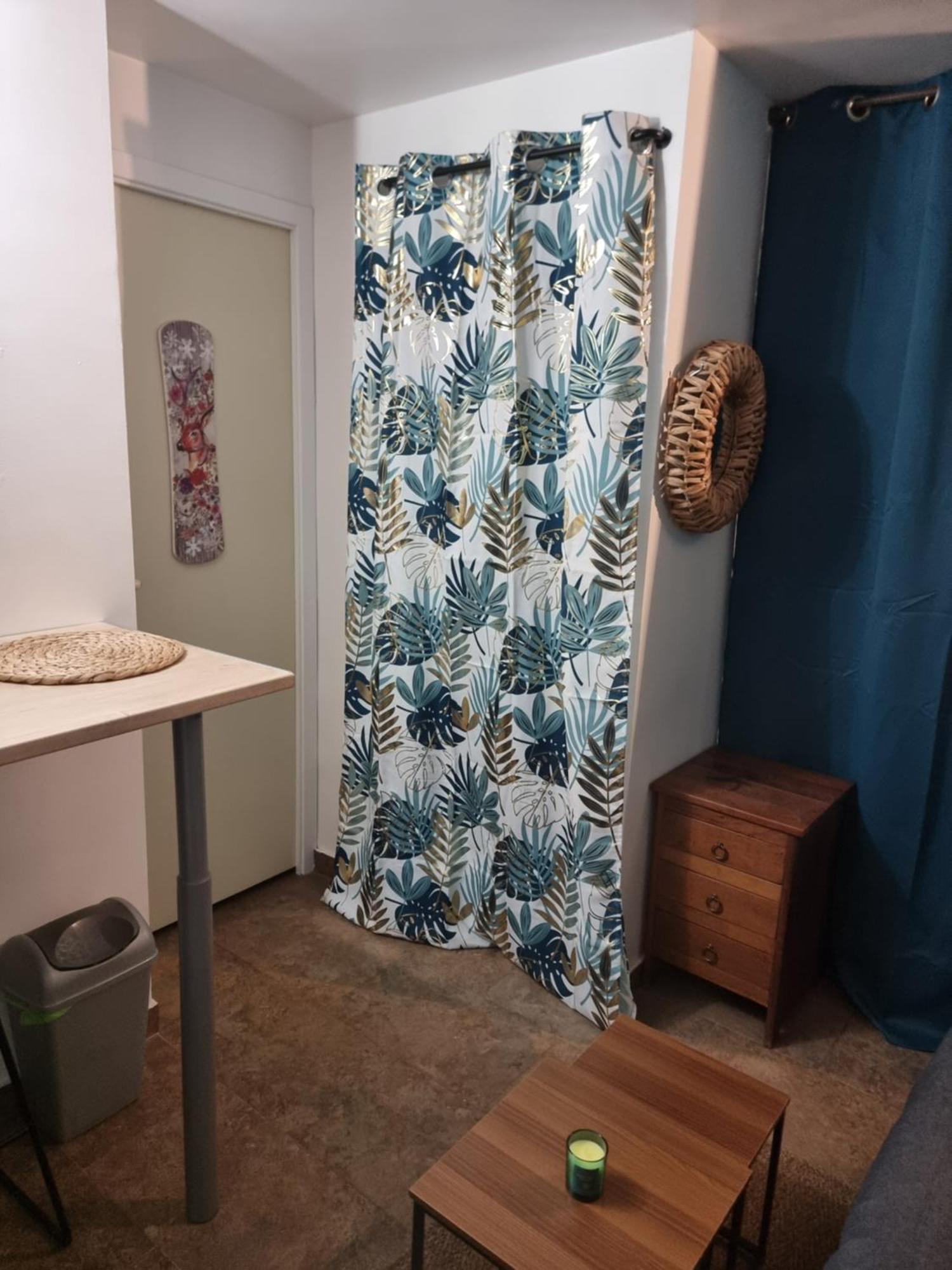 Petit Studio Cosy Сен-П'єрр-дель-Форкатс Екстер'єр фото